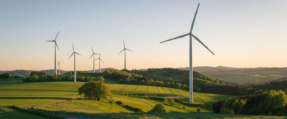 Challenges facing onshore wind projects and how to manage the risks